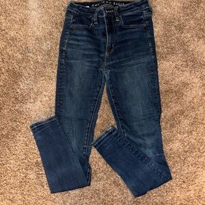 American Eagle Size 2 Super Hi-Rise Jegging